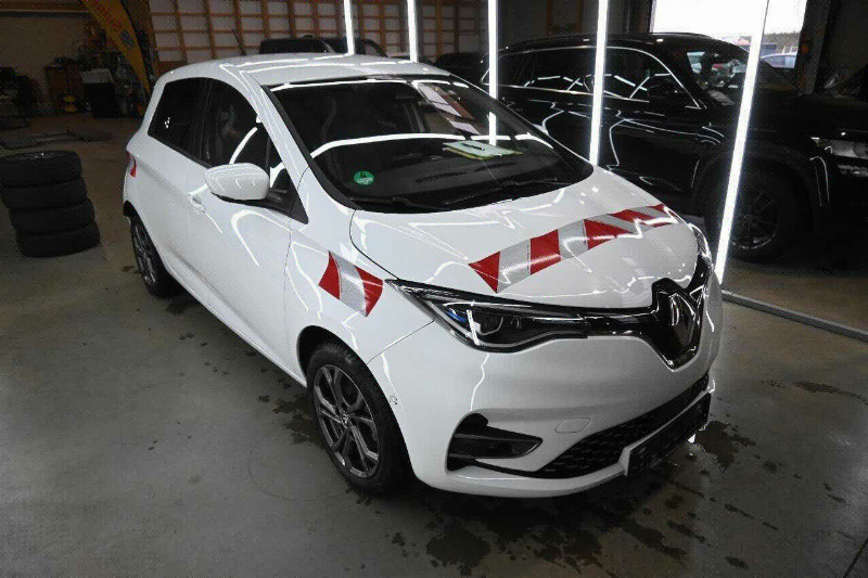 car Renault ZOE id73245 main photo