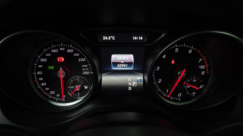 car Mercedes Benz GLA id73383 photo #8