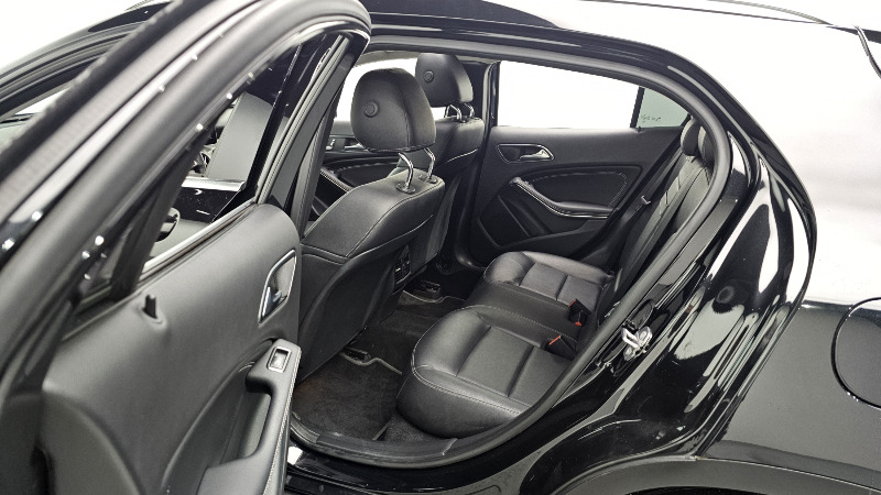 car Mercedes Benz GLA id73449 photo #12