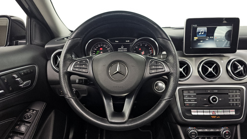 car Mercedes Benz GLA id73449 photo #13