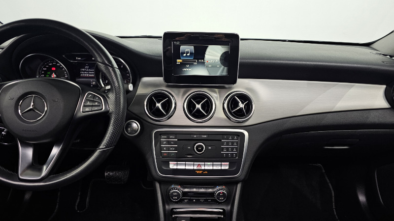 car Mercedes Benz GLA id73449 photo #14