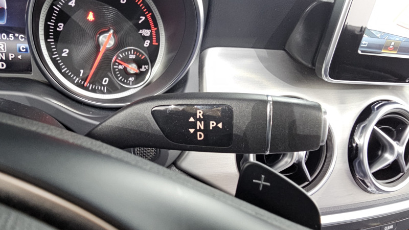 car Mercedes Benz GLA id73449 photo #9