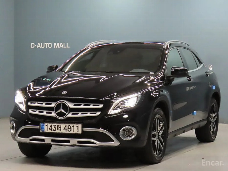 car Mercedes Benz GLA id73452 main photo