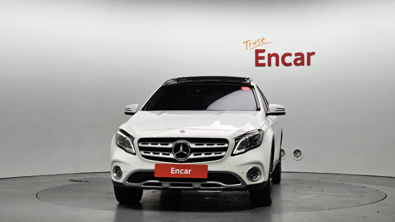 car Mercedes Benz GLA id73456 photo #3