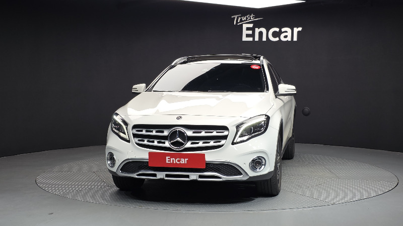 car Mercedes Benz GLA id73464 photo #3
