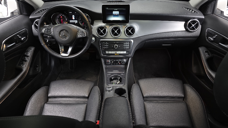 car Mercedes Benz GLA id73464 photo #7