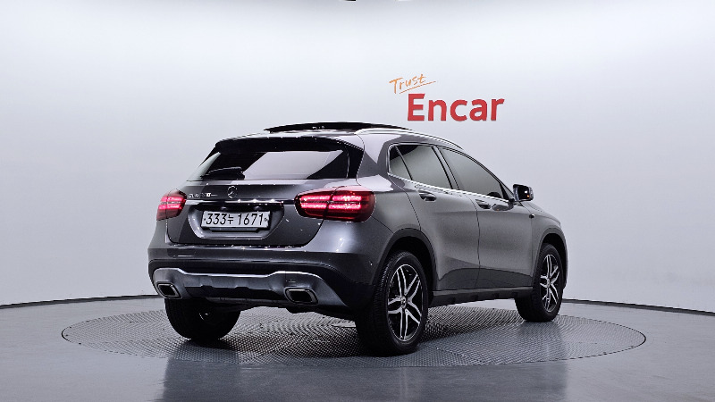 car Mercedes Benz GLA id73465 photo #2