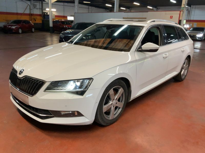 car Skoda Superb id73504 photo #2