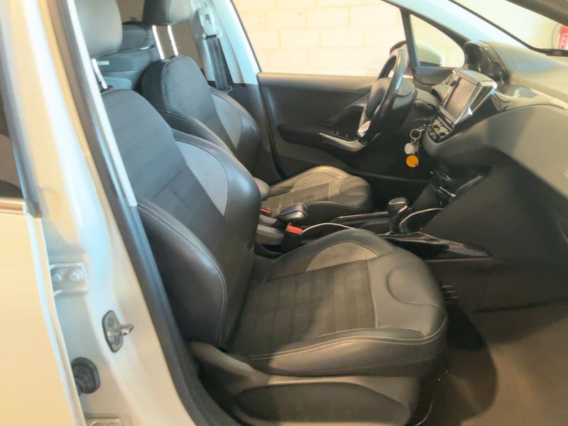 car Peugeot 2008 id73530 photo #11
