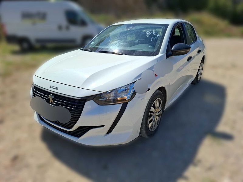 car Peugeot 208 id73552 photo #2