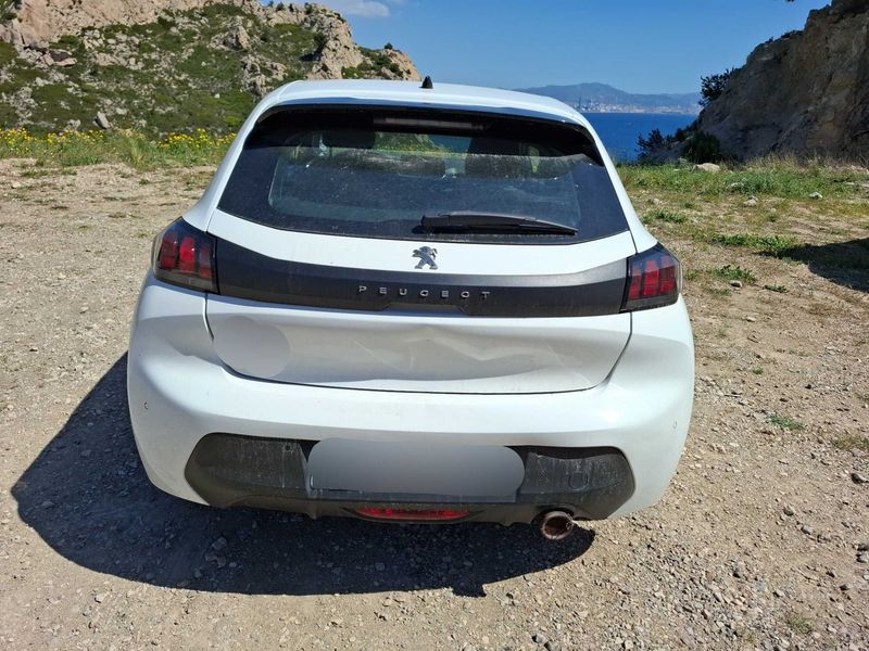 car Peugeot 208 id73552 photo #4