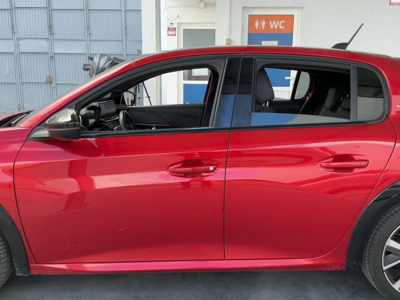 car Peugeot 208 id73611 photo #4