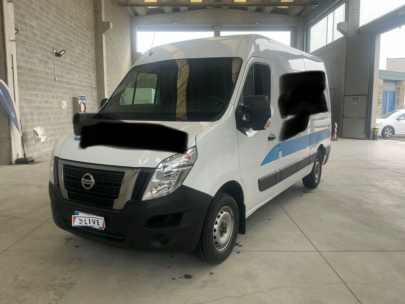 car Nissan Interstar id73729 main photo
