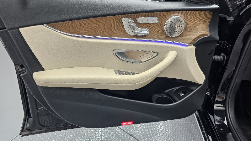 car Mercedes Benz E Class id73785 photo #24