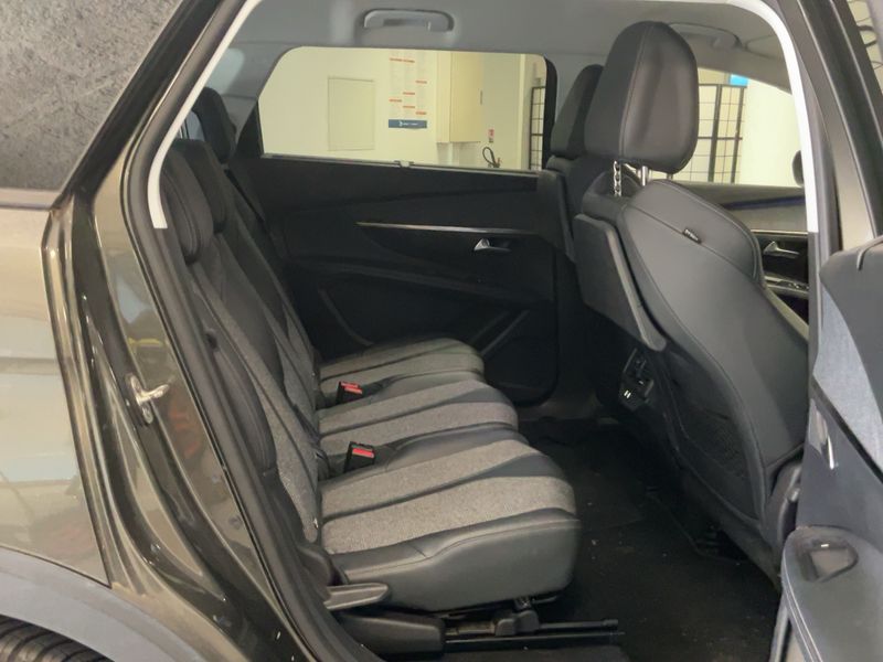 car Peugeot 5008 id73839 photo #14