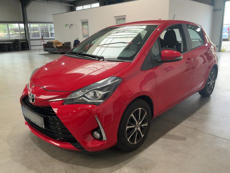 car Toyota Yaris id73876 main photo