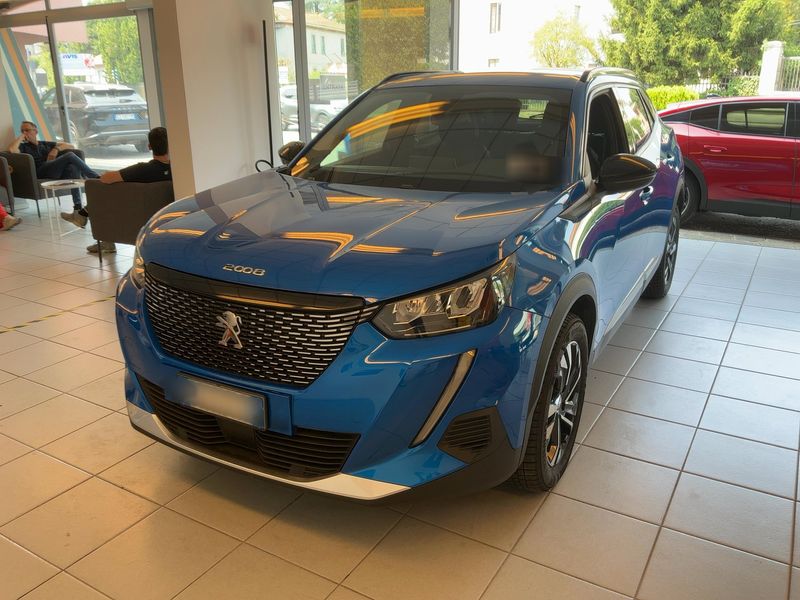 car Peugeot 2008 id74006 main photo