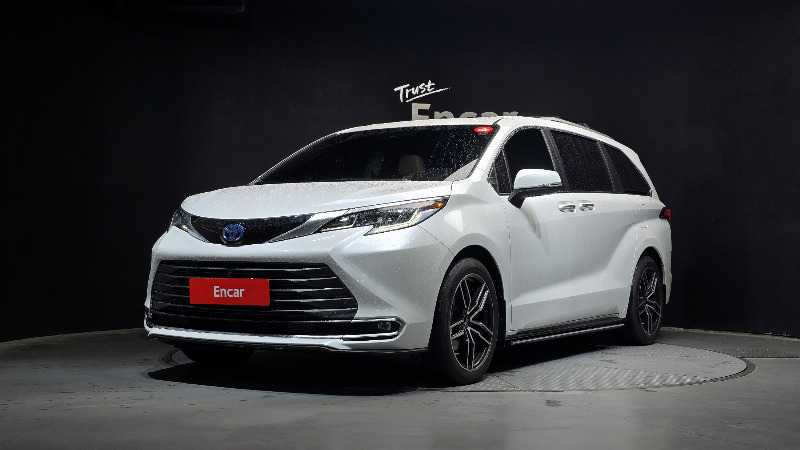car Toyota Sienna id74097 main photo