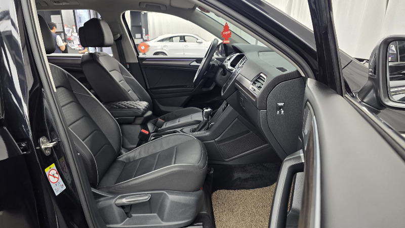 car Volkswagen Tiguan id74253 photo #11