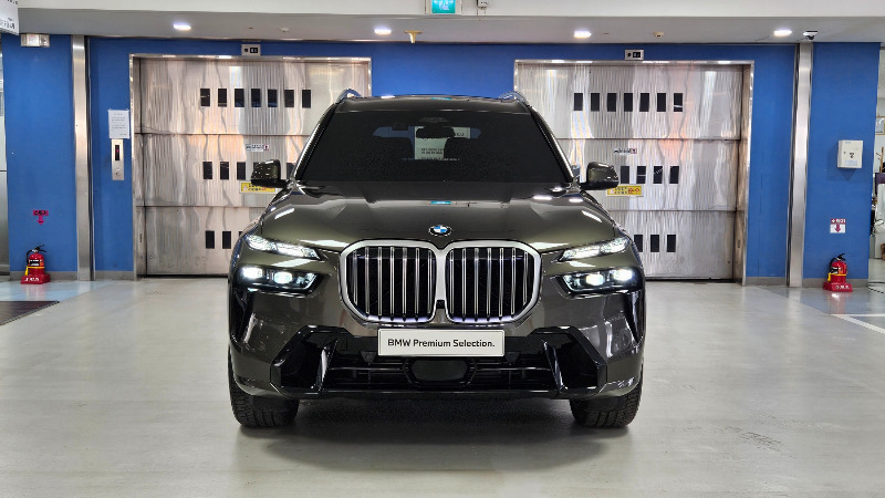 car BMW X7 id74285 photo #3