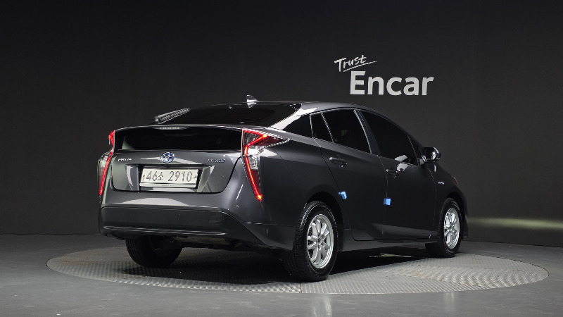 car Toyota Prius id74492 photo #2