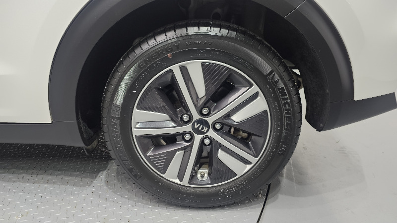 car KIA Niro id74633 photo #21