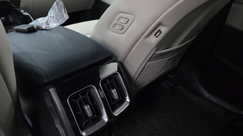 car KIA Sorento id74635 photo #28