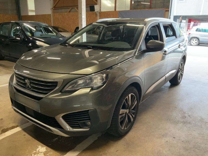 car Peugeot 5008 id74930 main photo
