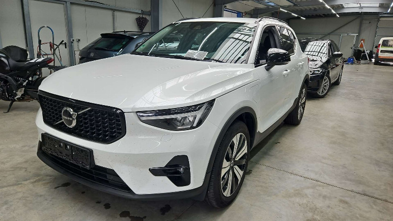 car Volvo XC40 id75257 photo #2