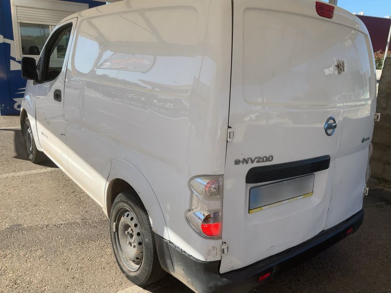 car Nissan NV200 id75295 photo #2