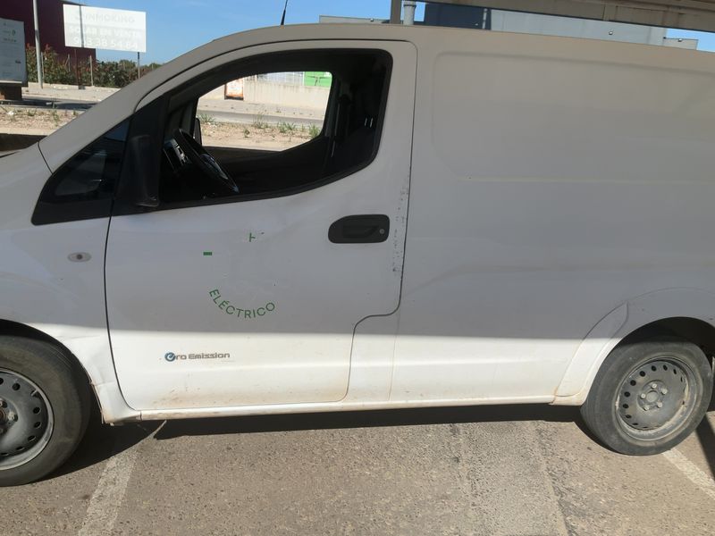 car Nissan NV200 id75295 photo #8