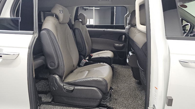 car KIA Carnival id75603 photo #12