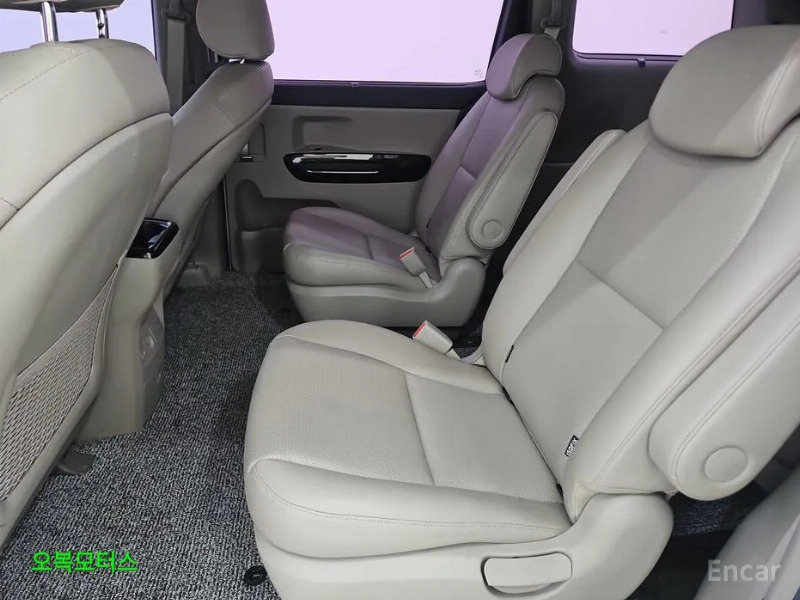 car KIA Carnival id75615 photo #17