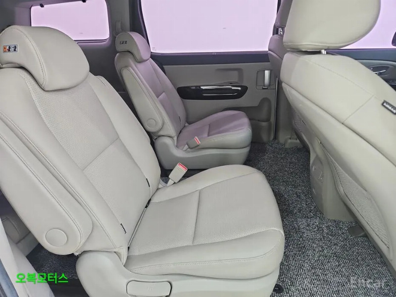 car KIA Carnival id75615 photo #18