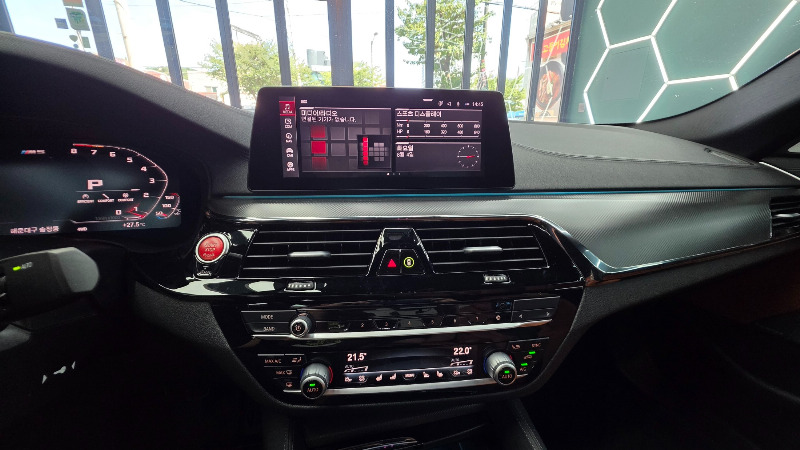 car BMW M5 id75656 photo #11