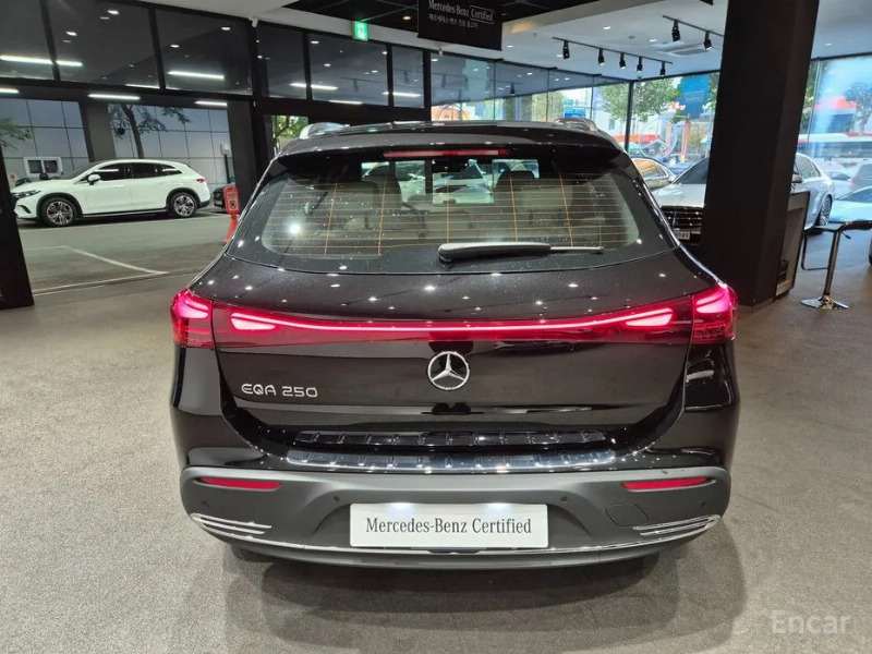 car Mercedes Benz EQA id75659 photo #4