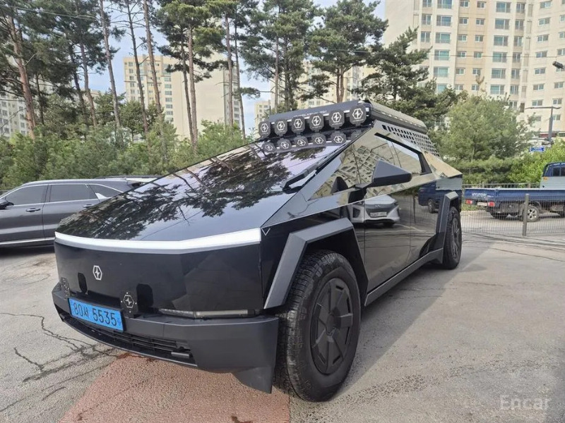 car Tesla Cybertruck id75921 main photo
