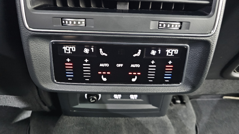 car Audi Q8 id76012 photo #18