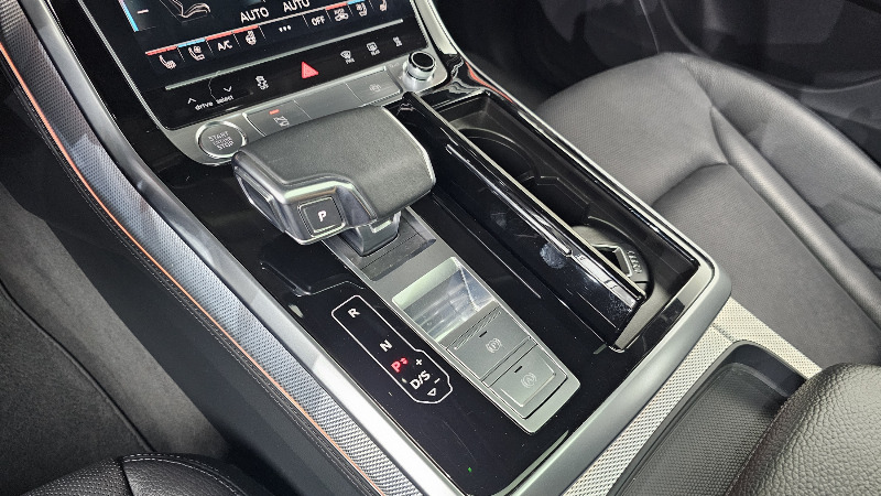 car Audi Q8 id76012 photo #9