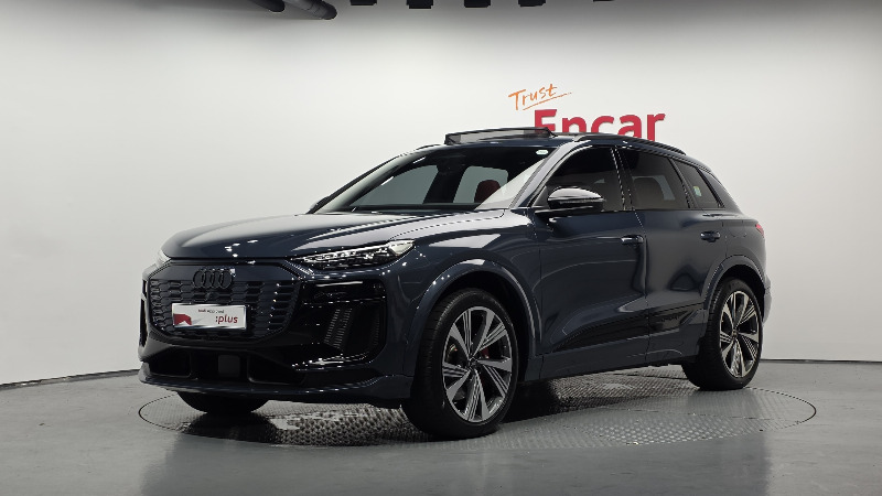 car Audi SQ6 e-tron id76014 main photo