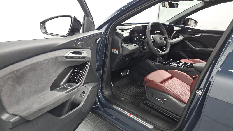 car Audi SQ6 e-tron id76014 photo #10