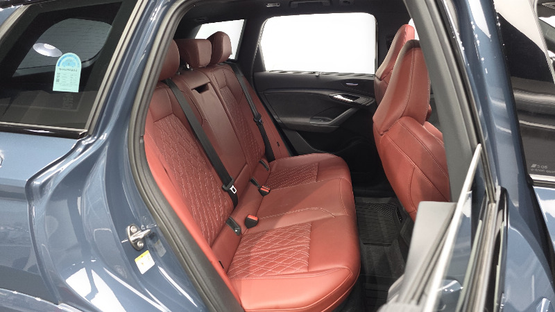 car Audi SQ6 e-tron id76014 photo #11