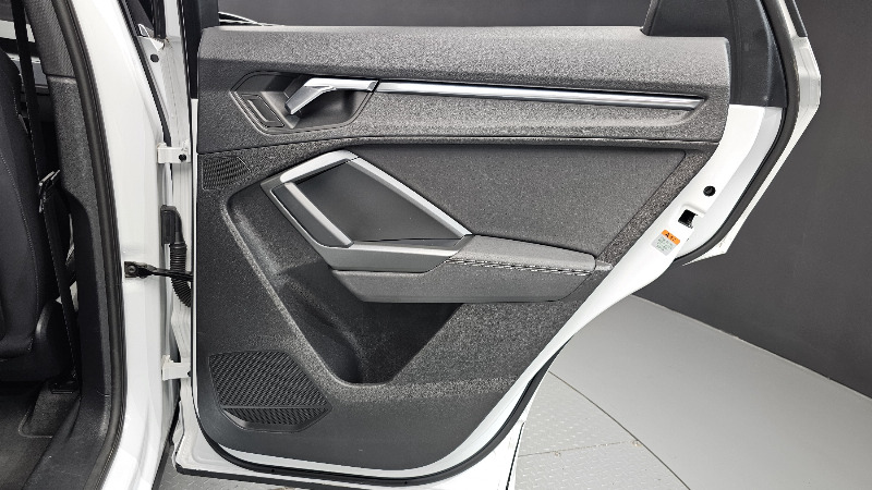car Audi Q3 id76016 photo #25