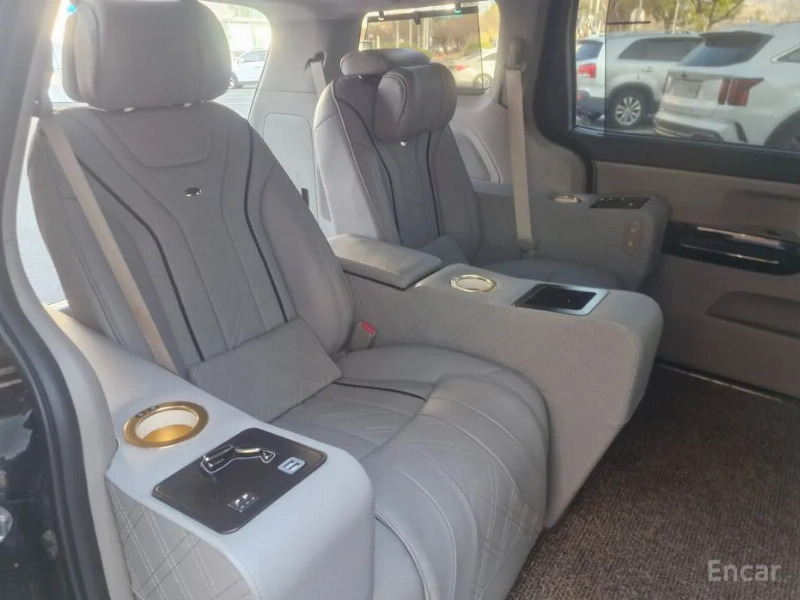 car KIA Carnival id76027 main photo