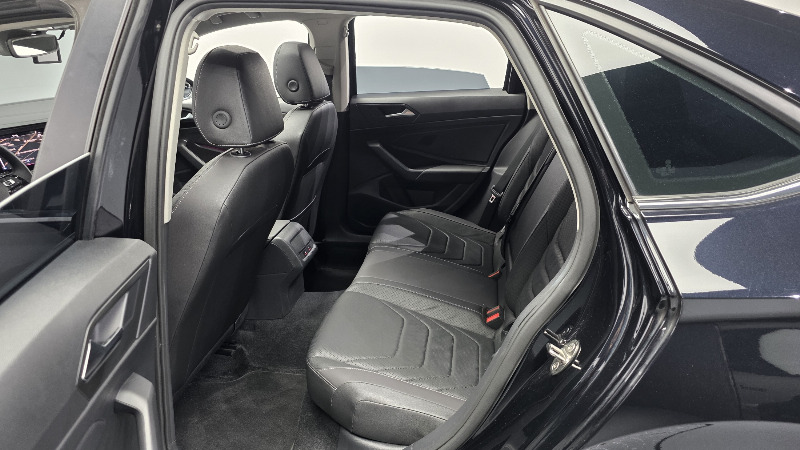 car Volkswagen Jetta id76113 photo #26