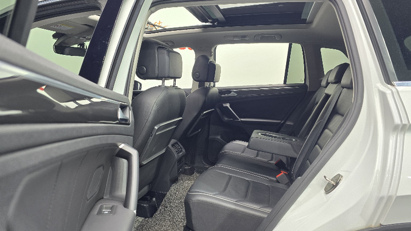 car Volkswagen Tiguan id76122 photo #12