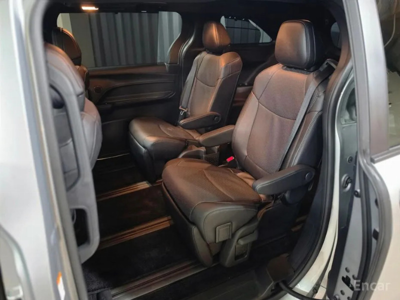 car Toyota Sienna id76144 photo #11