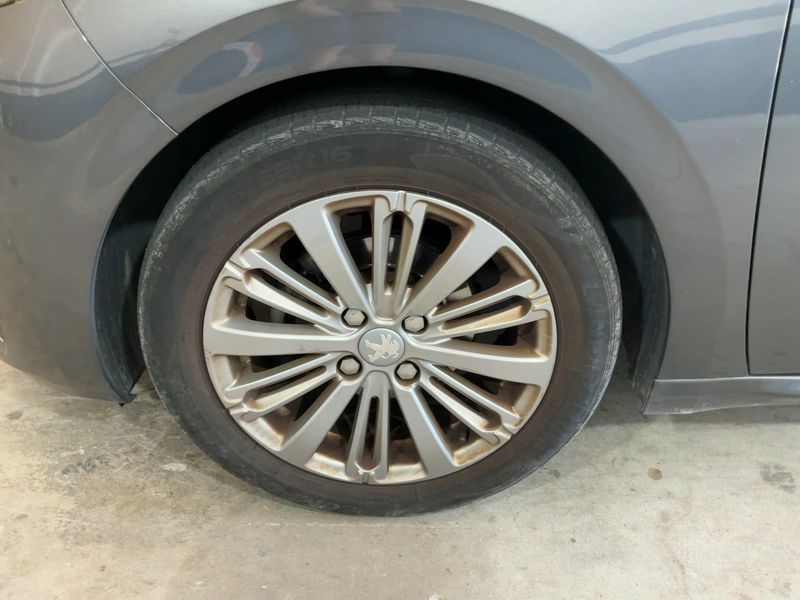 car Peugeot 208 id76157 photo #7