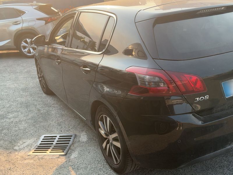 car Peugeot 308 id76217 photo #2