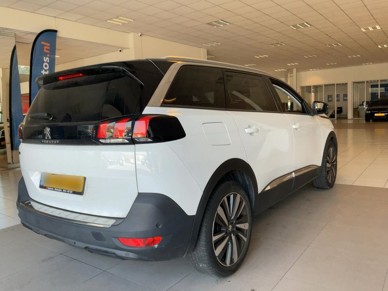 car Peugeot 5008 id76218 photo #4